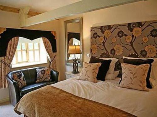 Brace Of Pheasants Hotel Alton Pancras ภายนอก รูปภาพ