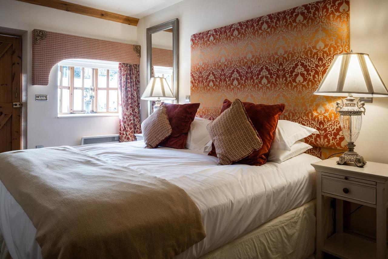 Brace Of Pheasants Hotel Alton Pancras ภายนอก รูปภาพ
